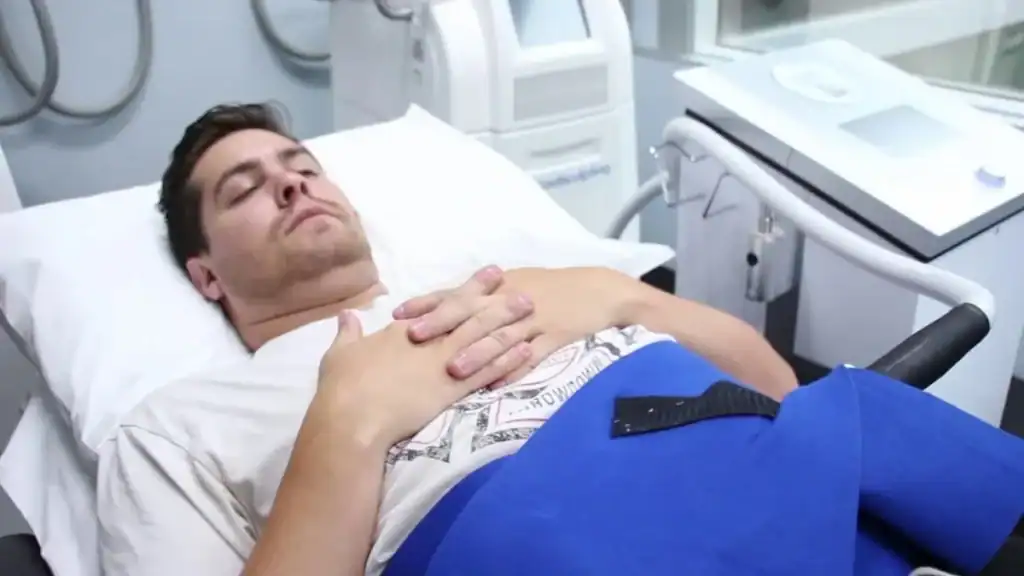 Transforming Bodies: Celebrity Success Stories and the Truth Behind Body Contouring 2 Image of male having body contouring Loughborough treatment